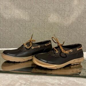 Cute Brand New Michael Kors Rainshoes!